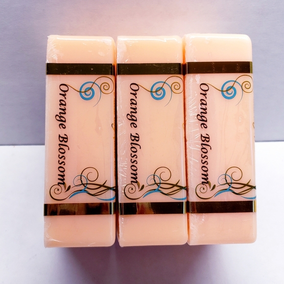 The Grecian Soap LAVENDER Goat's Milk & Olive Oil Natural Beauty Bar, 6 oz(2pck) - Picture 3 of 6
